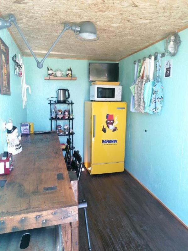 Le Pick Up 403 Vintage Hotel Oradour-sur-Glane Buitenkant foto